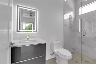 2532 Fruit Tree Dr, Sarasota, FL 34239 - Photo 30