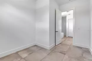 2532 Fruit Tree Dr, Sarasota, FL 34239 - Photo 24