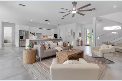 2532 Fruit Tree Drive, Sarasota, FL 34239 - Photo 8