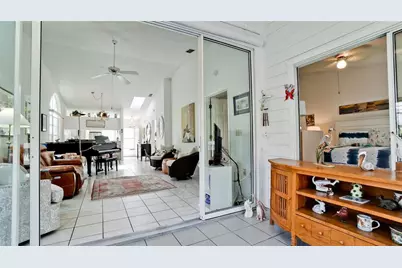 512 Sanderling Circle, Bradenton, FL 34209 - Photo 8