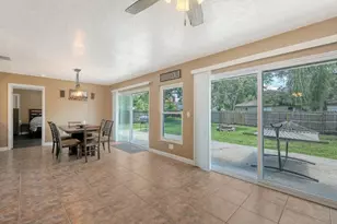 3963 Palau Dr, Sarasota, FL 34241 - Photo 8