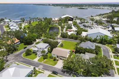 1408 43rd Avenue Drive W, Palmetto, FL 34221 - Photo 2