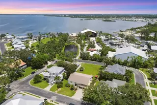 1408 43rd Ave Dr W, Palmetto, FL 34221 - Photo 2