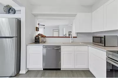 4919 Lemon Bay Drive, Venice, FL 34293 - Photo 12