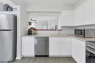 4919 Lemon Bay Dr, Venice, FL 34293 - Photo 12