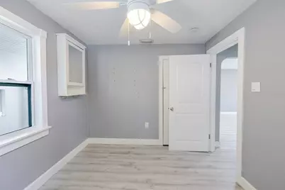 10562 Lake Drive, Seminole, FL 33772 - Photo 16