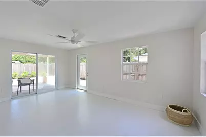 412 Bailey Road, Sarasota, FL 34237 - Photo 10
