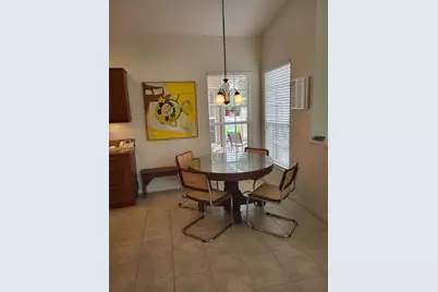 111 Auburn Woods Circle, Venice, FL 34292 - Photo 8