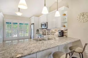 6041 Clubside Dr, Sarasota, FL 34243 - Photo 22