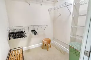 6041 Clubside Dr, Sarasota, FL 34243 - Photo 32