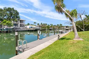396 Bob White Dr, Sarasota, FL 34236 - Photo 4