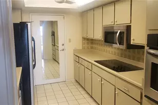 435 S Gulfstream Ave, Sarasota, FL 34236 - Photo 6