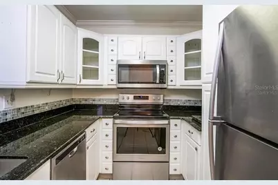 3225 Ramblewood Drive, Sarasota, FL 34237 - Photo 6