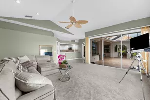 8329 Eagle Lake Dr, Sarasota, FL 34241 - Photo 32