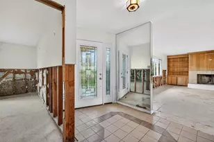 377 S Shore Dr, Sarasota, FL 34234 - Photo 16