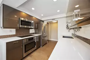 1050 Longboat Club Rd, Longboat Key, FL 34228 - Photo 20