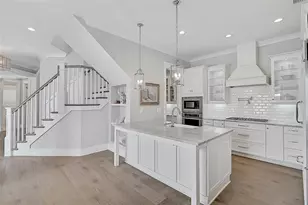 601 Triton Bend, Longboat Key, FL 34228 - Photo 10