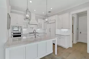 601 Triton Bend, Longboat Key, FL 34228 - Photo 12