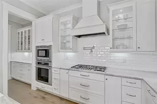 601 Triton Bend, Longboat Key, FL 34228 - Photo 8