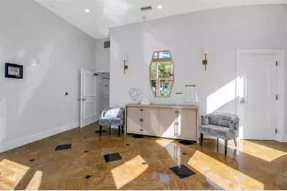 128 Golden Gate Point #301B, Sarasota, FL 34236 - Photo 26