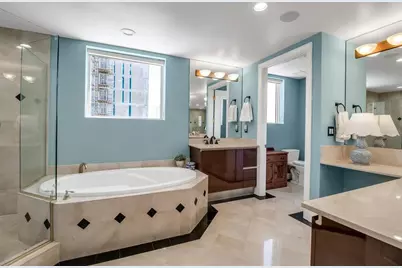128 Golden Gate Point #301B, Sarasota, FL 34236 - Photo 14
