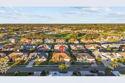 4219 Presidential Avenue Circle E, Bradenton, FL 34203 - Photo 10