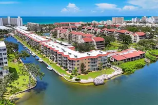 1350 N Portofino Dr, Sarasota, FL 34242 - Photo 4