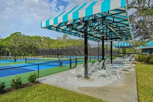 6909 Lennox Pl, Bradenton, FL 34201 - Photo 70