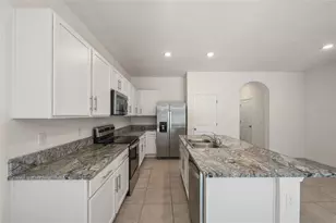 2884 Evergreen Elm Pass, Wesley Chapel, FL 33543 - Photo 6