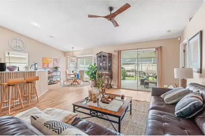 6932 43rd Court E, Sarasota, FL 34243 - Photo 2