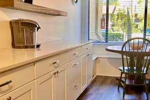 984 Sunridge Dr, Sarasota, FL 34234 - Photo 6