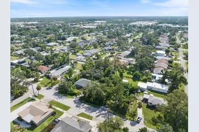 8915 Vamo Road, Sarasota, FL 34231 - Photo 8