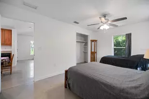 8915 Vamo Rd, Sarasota, FL 34231 - Photo 38