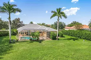 22575 Morning Glory Cir, Bradenton, FL 34202 - Photo 8