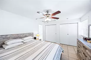 4035 40th Ave N, Saint Petersburg, FL 33714 - Photo 10