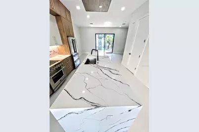 2194 Fruitville Road, Sarasota, FL 34237 - Photo 12