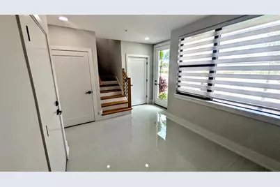 2194 Fruitville Road, Sarasota, FL 34237 - Photo 6