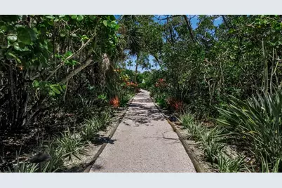 528 Forest Way, Longboat Key, FL 34228 - Photo 30