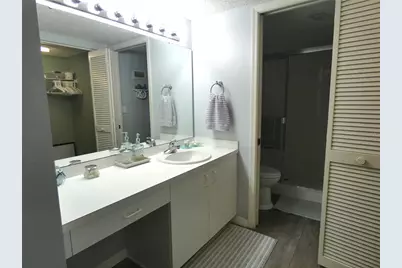 9320 Clubside Circle #2208, Sarasota, FL 34238 - Photo 18