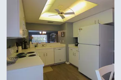 9320 Clubside Circle #2208, Sarasota, FL 34238 - Photo 6