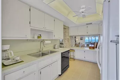 6140 Midnight Pass Road #601, Sarasota, FL 34242 - Photo 8