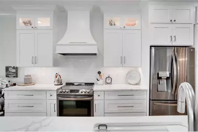 4039 Westbourne Circle, Sarasota, FL 34238 - Photo 16