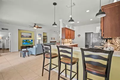 7727 33rd Street E, Sarasota, FL 34243 - Photo 18