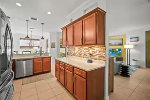 7727 33rd St E, Sarasota, FL 34243 - Photo 20