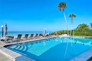 800 Benjamin Franklin Dr, Sarasota, FL 34236 - Photo 32