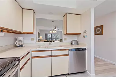 320 Mission Trail N #B, Venice, FL 34285 - Photo 10