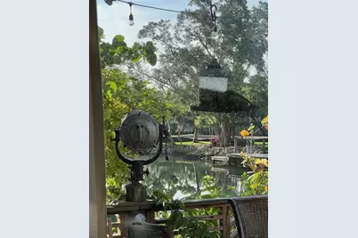 300 Garden Lane, Sarasota, FL 34242 - Photo 8