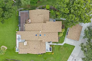 4549 Winston Ln N, Sarasota, FL 34235 - Photo 4