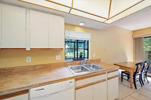 4549 Winston Ln N, Sarasota, FL 34235 - Photo 14