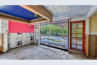 2 Island Circle, Sarasota, FL 34242 - Photo 16